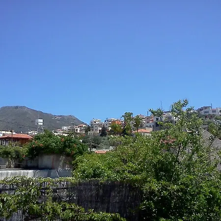 Apartment Studios Koukouros